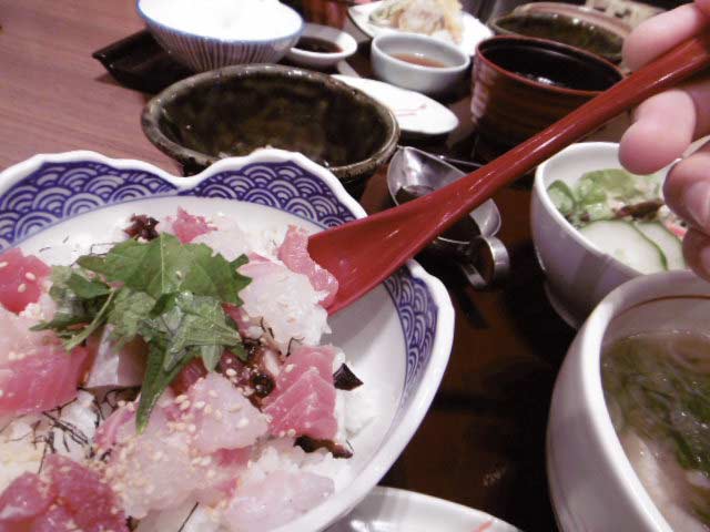 海鮮丼と豚汁定食2